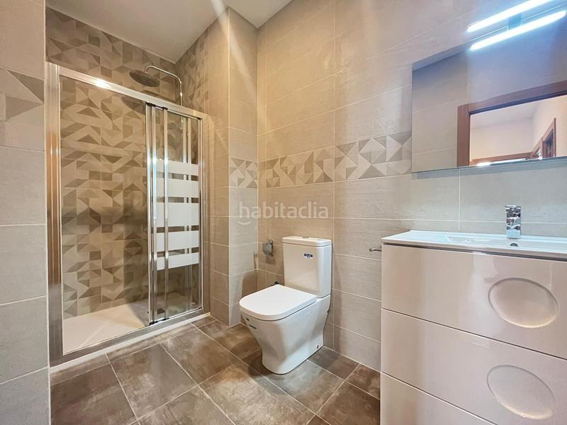 Foto a17f04f9-7ebe-4ff8-84de-9284f698236e. Piano terra con riscaldamento in Barri de les Corts Barcelona