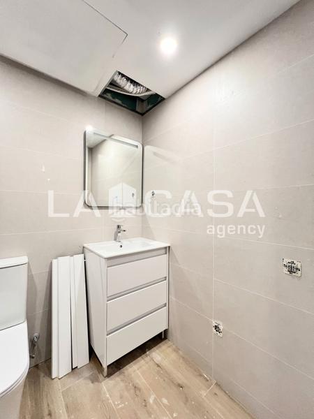 Foto 549f7caa-ad52-4250-b0c2-78107f9e39a7. Planta baixa a Llefià Badalona