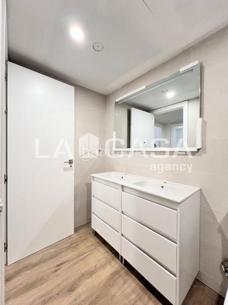 Foto 60d61268-0982-4fe6-980f-04bf5ce723c7. Planta baixa a Llefià Badalona