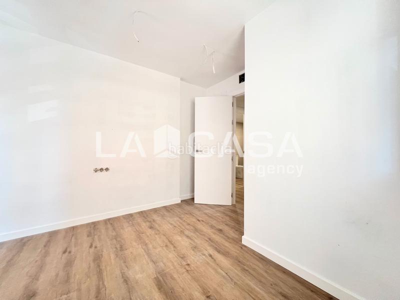 Foto 6f9d7e77-3b02-457f-9c91-12518d71e805. Planta baixa a Llefià Badalona