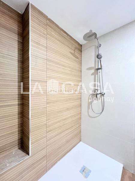 Foto 9bf587be-9b1c-4733-ba8c-d8e95591ca17. Planta baixa a Llefià Badalona