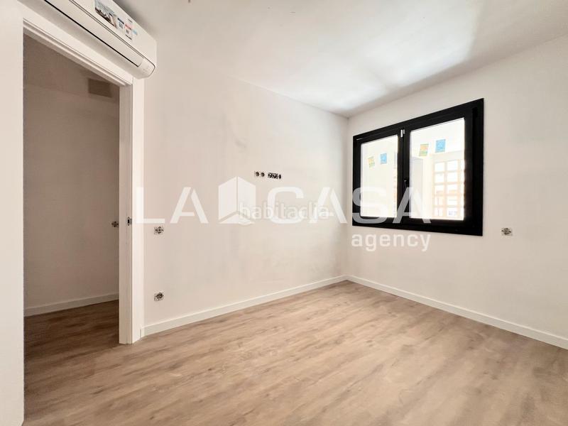 Foto b4e392e8-ba93-439b-b47f-c2cfadcde4ec. Planta baixa a Llefià Badalona