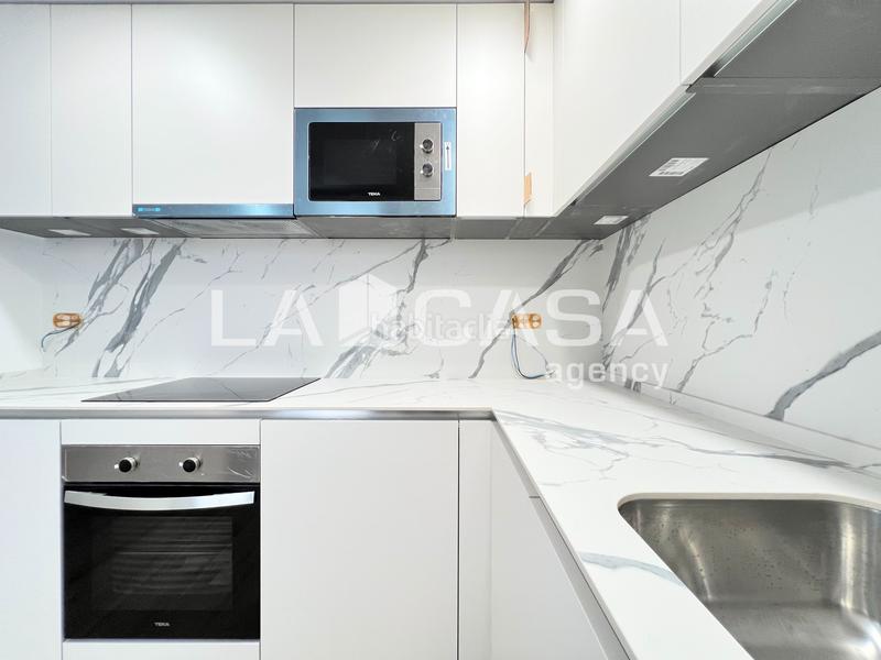 Foto d01f938e-abdc-4a39-b2a8-00c7750c09f1. Planta baixa a Llefià Badalona