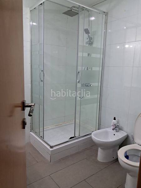 Foto 3801a878-048a-46f9-9d0a-b04d0b107ea6. Local comercial a Dreta de l´Eixample Barcelona