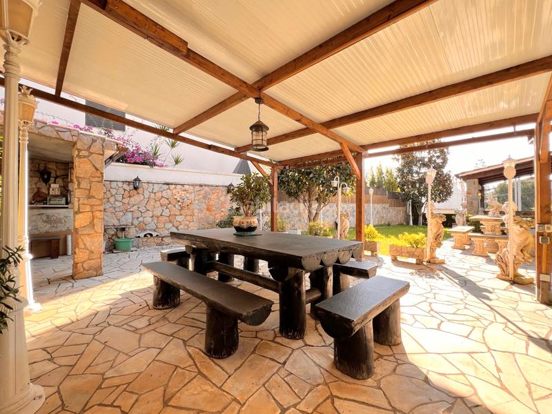 Foto df6fd2b5-d11e-464e-a369-f18b394b5459. Casa con riscaldamento parcheggio in Alella