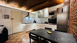 Etagenwohnung in El Camp de l´Arpa del Clot. Piso carrer del freser, barcelona.   rafael625166673