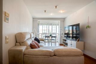 Appartement à El Besòs. Whatsapp paula 602 251150