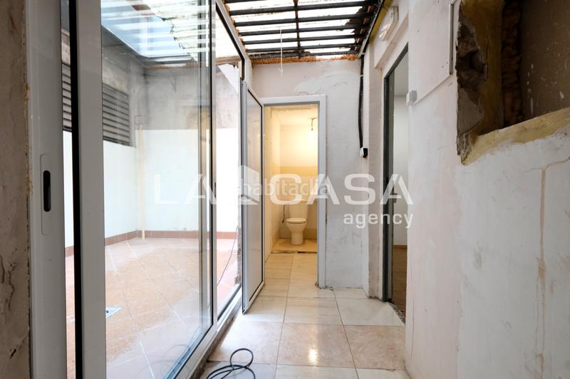 Foto 836d5c6a-0fd3-4d00-8b37-410e4874f571. Local comercial a Vilapicina - Torre Llobeta Barcelona