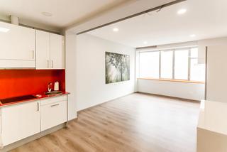 Loft à Sagrada Família. Oficina en venta en calle de cartagena .     rafael625166673.