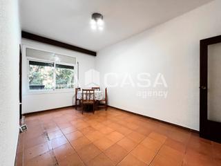 Appartamento in Sant Andreu de Palomar. Piso plaça de mossèn clapés, barcelona.      rafael625166673.