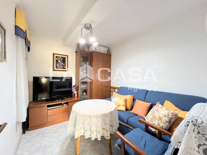 Foto 883be050-7d18-421e-b916-7be35c726135. Appartement dans Llefià Badalona
