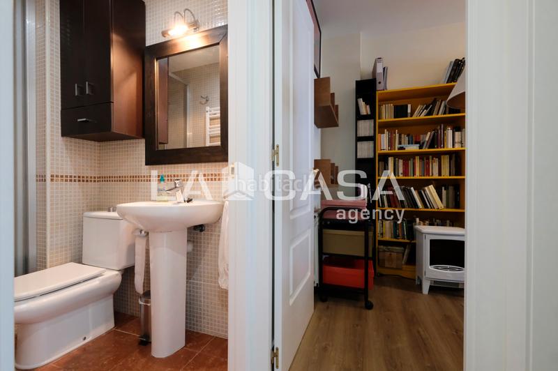 Foto 54de9746-48c9-43a1-845c-9ca24ec8822c. Piso  carrer de la mina de la ciutat, .  rafael625166673. en Barcelona