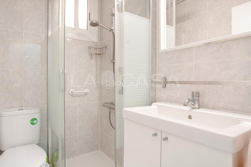 Foto b0729d80-3856-461a-be49-b24ba6d31a8d. Piso whatsapp franco 655514326 en Sant Ildefons Cornellà de Llobregat