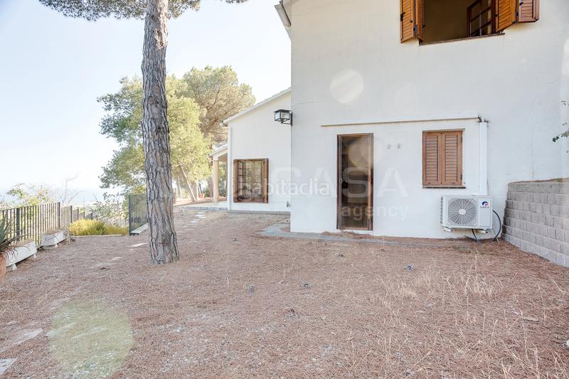 Foto 00e16e52-2e55-4c0e-9a66-bea3b3f2981e. Chalet avec chauffage parking piscine dans Cabrils