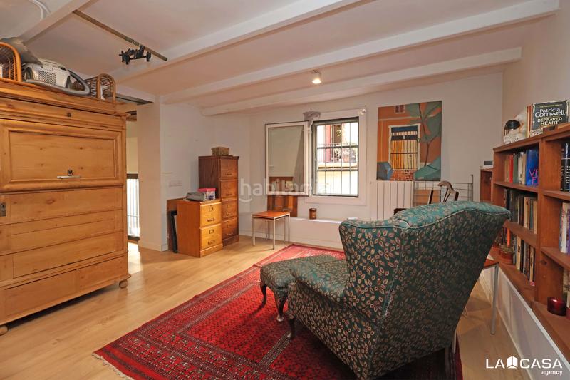 Foto 402f0528-a196-4de8-9db3-315665c2254c. Duplex with heating in El Poble Sec - Parc de Montjuïc Barcelona