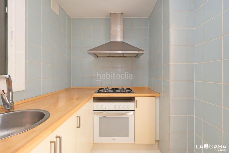 Foto 3a2b6d0c-3e9c-4539-a02f-910af595b6ed. Penthouse in El Poble Sec - Parc de Montjuïc Barcelona