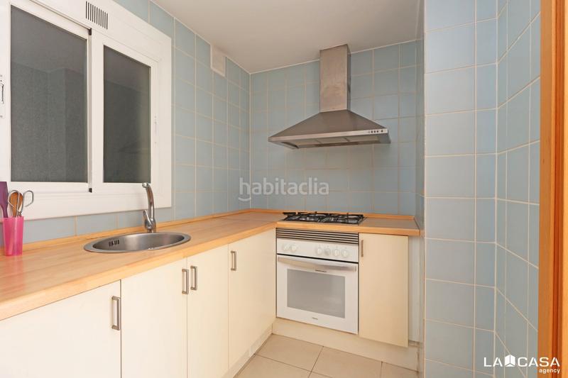 Foto a6eaf3d7-82ad-42f9-bac4-8d891c061b5c. Penthouse in El Poble Sec - Parc de Montjuïc Barcelona