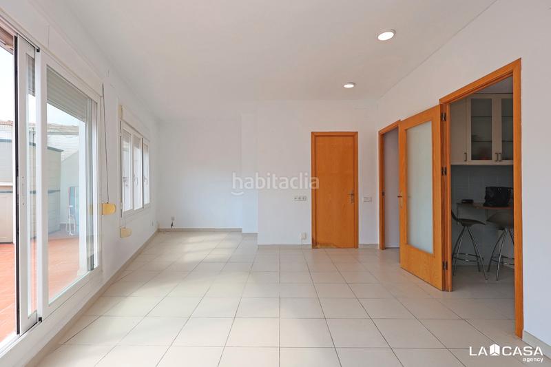 Foto cff8f37e-c1a1-4a13-9353-0242ffd95234. Penthouse in El Poble Sec - Parc de Montjuïc Barcelona