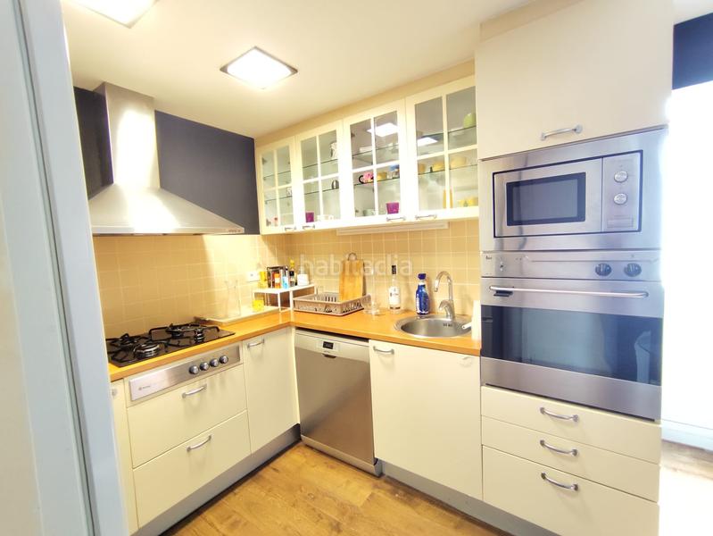 Foto 447bddb0-233f-4472-9481-3e91d58c0aee. Attico con riscaldamento in Les Planes Hospitalet de Llobregat (L´)