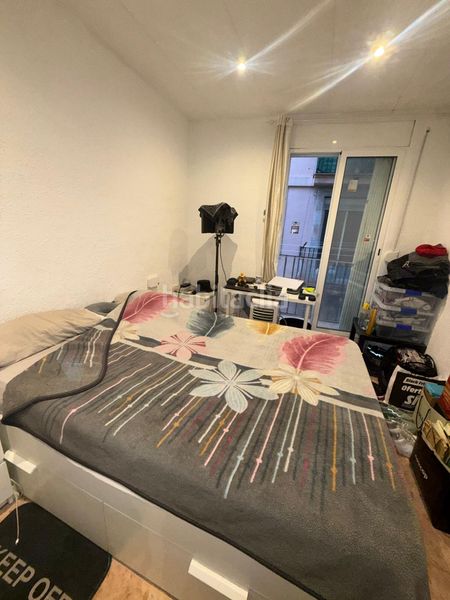 Foto ac0a510a-985c-4a17-be1a-778c22921a76. Pis amb calefacció a Raval Barcelona