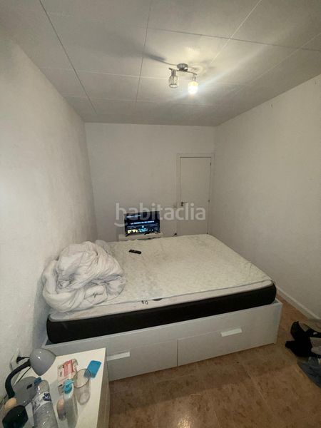 Foto c8fb4bce-5f0f-4b13-8e10-fe523d12227f. Pis amb calefacció a Raval Barcelona