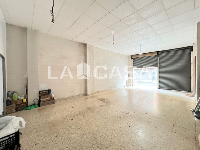 Foto e2743487-b939-41af-b118-6a82969c23f6. Local comercial a Fondo Santa Coloma de Gramenet