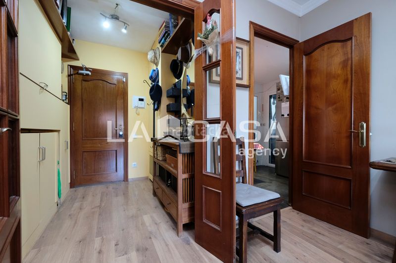 Foto 43cc7674-92cc-4dbf-b09d-80c42fc8aaa8. Pis a Porta Barcelona