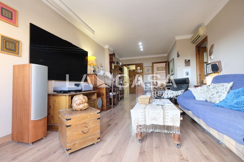 Foto e26d8165-4aaa-4cb9-bd68-3822fbf9a61f. Pis a Porta Barcelona