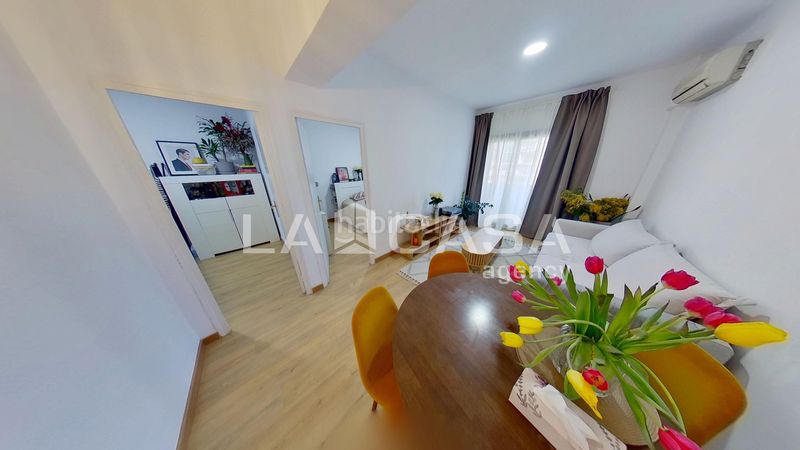 Foto c27a9d39-8270-4a80-8f78-c3c25bcf1ac4. Pis a Sant Martí de Provençals Barcelona