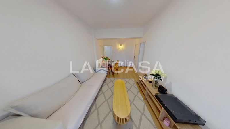 Foto f59ed43e-b7c6-442d-85dc-80ee70252085. Pis a Sant Martí de Provençals Barcelona