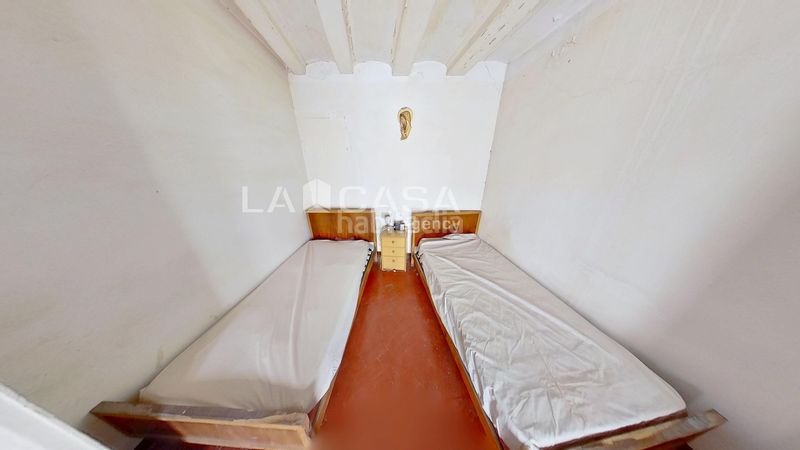 Foto 99dc2f2d-4035-4477-b035-19bd0811d19d. Àtic a Raval Barcelona