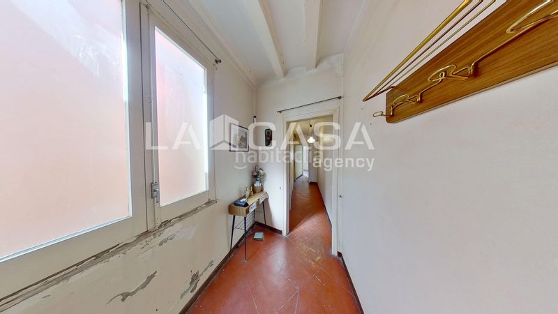 Foto f5d050e1-554d-4998-9940-ca4cd0d931a9. Àtic a Raval Barcelona