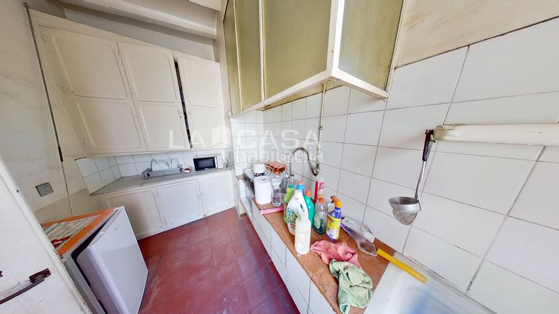 Foto feb42d1f-4556-4288-b17c-27d96fd83db1. Àtic a Raval Barcelona