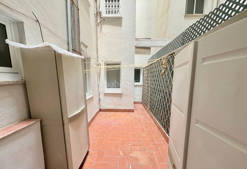 Foto 52d3df2f-31aa-4720-8662-0de1747b6b3b. Pis a Barri de les Corts Barcelona