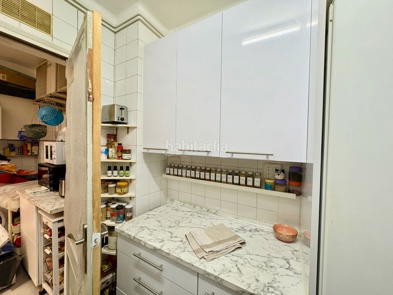 Foto b76e3fa2-f1a8-4f96-b1e7-8dd3105b683e. Pis a Barri de les Corts Barcelona