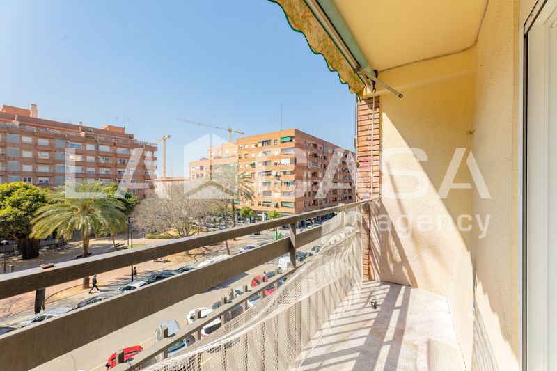 Foto 48ae8208-0880-4c86-a933-7c81a4ef3917. Pis a L´Illa Perduda Valencia