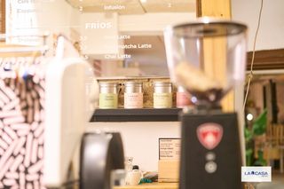 Geschäftsraum in St. Pere - Sta. Caterina - El Born. Local comercial a pie de calle en calle cirera, whatsapp david 6