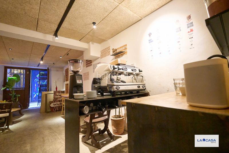 Foto 2fd1b68a-981a-4474-bf86-e82eb6d0ef8f. Local comercial a St. Pere - Sta. Caterina - El Born Barcelona