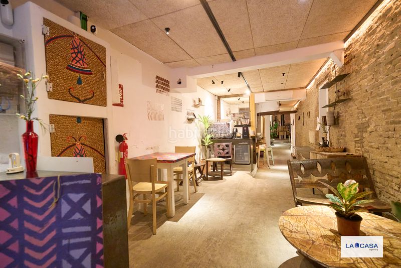 Foto 9a75b7b0-f6a4-41c9-a233-216bf75f72c0. Local comercial a St. Pere - Sta. Caterina - El Born Barcelona
