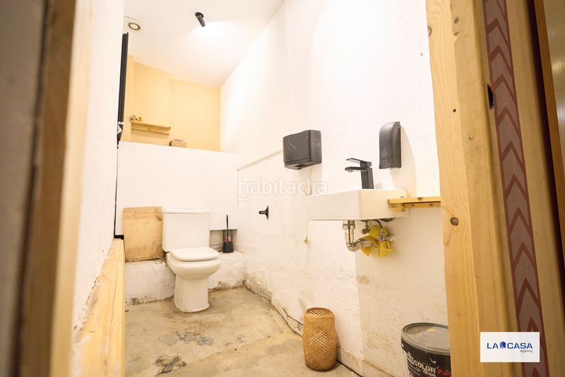 Foto dbb4bb11-dfbd-4a89-9314-8a6658813c43. Local comercial a St. Pere - Sta. Caterina - El Born Barcelona