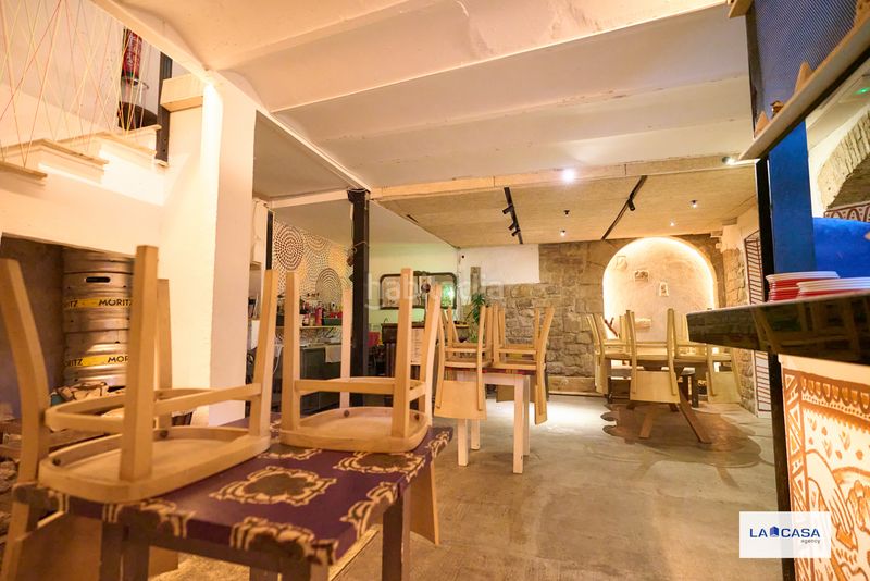 Foto dc144d85-6a0e-4a71-ac8d-20cada391bee. Local comercial a St. Pere - Sta. Caterina - El Born Barcelona