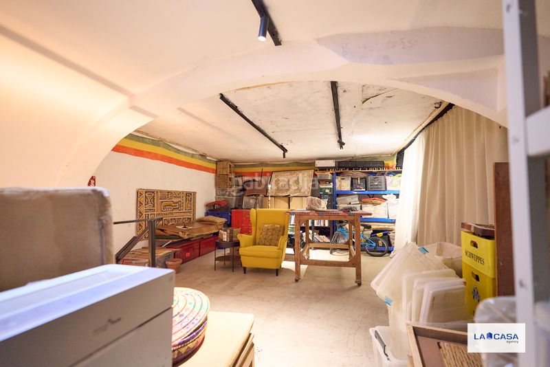 Foto de68dc48-e9dc-409d-8aba-e5f1e76cac64. Local comercial a St. Pere - Sta. Caterina - El Born Barcelona