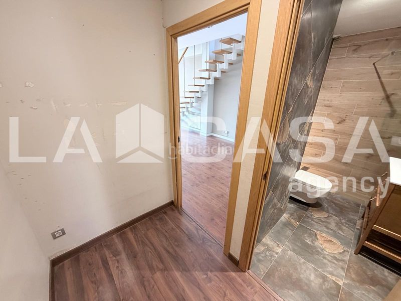 Foto 859212bd-f0c3-4f7c-8ccb-f2825e69b131. Àtic amb calefacció aparcament a Can Rull Sabadell