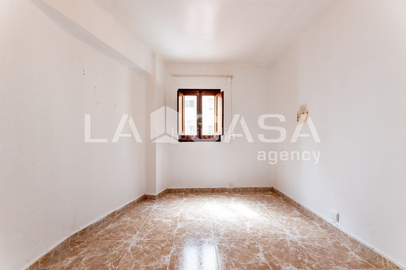 Foto c7d751c9-e5e6-42c3-94ca-d2afa06feb2a. Pis a Trinitat Valencia