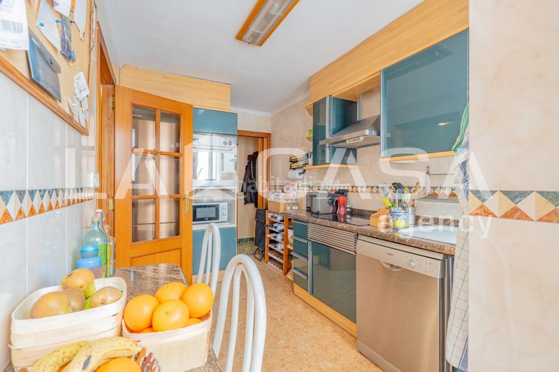 Foto 3eace3c2-69c6-4687-94a4-1bee80cf1edc. Pis a Mestalla Valencia