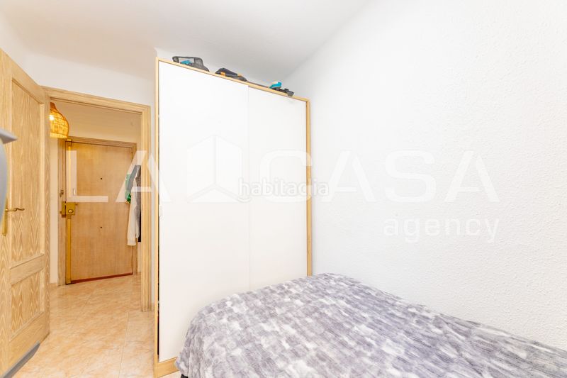 Foto e63bbbed-a7f7-4161-9a57-7d07acda740c. Pis a Camí Fondo Valencia