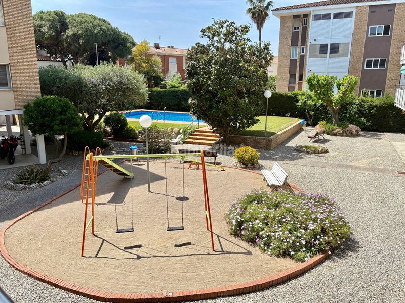 Foto b4178be7-8dcf-417f-86df-88daf0a6ea48. Pis amb aparcament piscina a Gava Mar Gavà