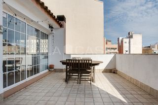 Àtic a Sagrada Família. Iso en venta en calle de cartagena .     rafael625166673.