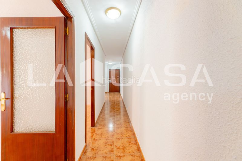 Foto 9b330957-6ab3-4e3f-be47-be917a0fae41. Pis a L´Amistat Valencia