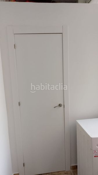 Foto 0575cb30-ea17-4b81-a80d-6c682c0dd87d. Pis a Sants Barcelona